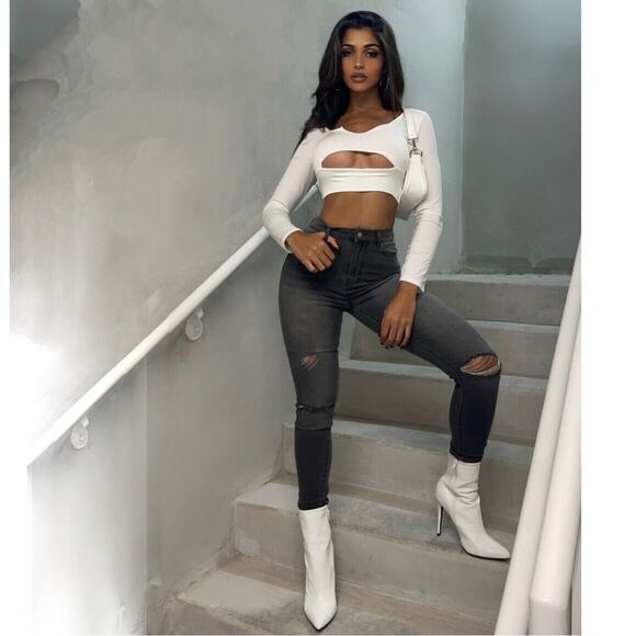 Fashion Nova Tinseltown Charcoal Gray Distressed Knees Raw Hem Skinny Jean 3 - Picture 1 of 10